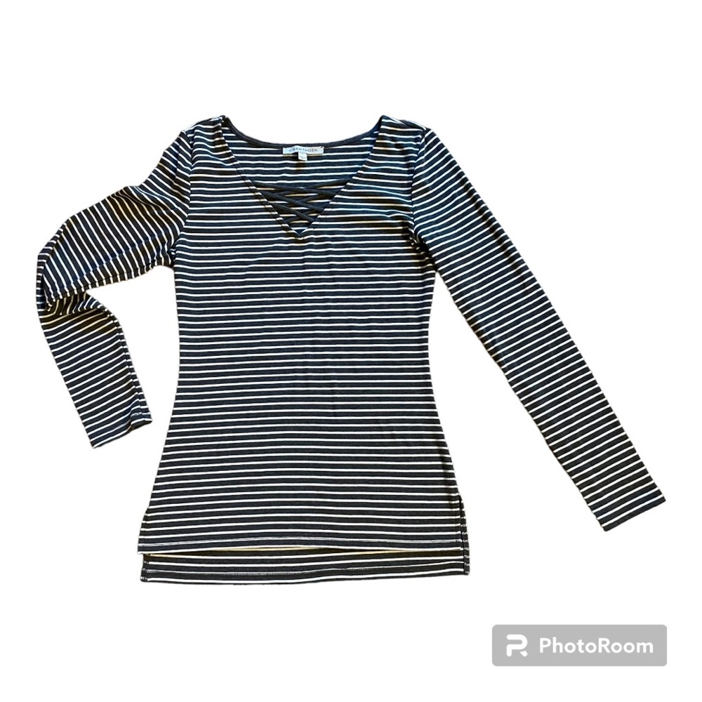 41 Hawthorne/XS/criss cross v-neck / grey & white strip long sleeve shirt - EUC!